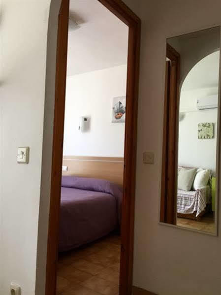 Paradise Park Fenals Apartamento